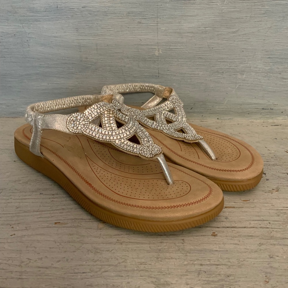 Forever Silver Embellished T Strap Thong Mini Wedge‎ Slip On Sandals Size 7.5 GC